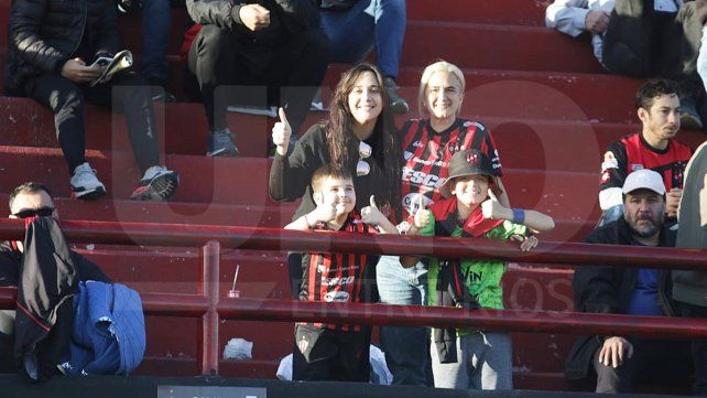 Patronato se mide este domingo con Defensores de Belgrano. En las tribunas y plateas la familia rojinegra celebra el Día de las Infancias