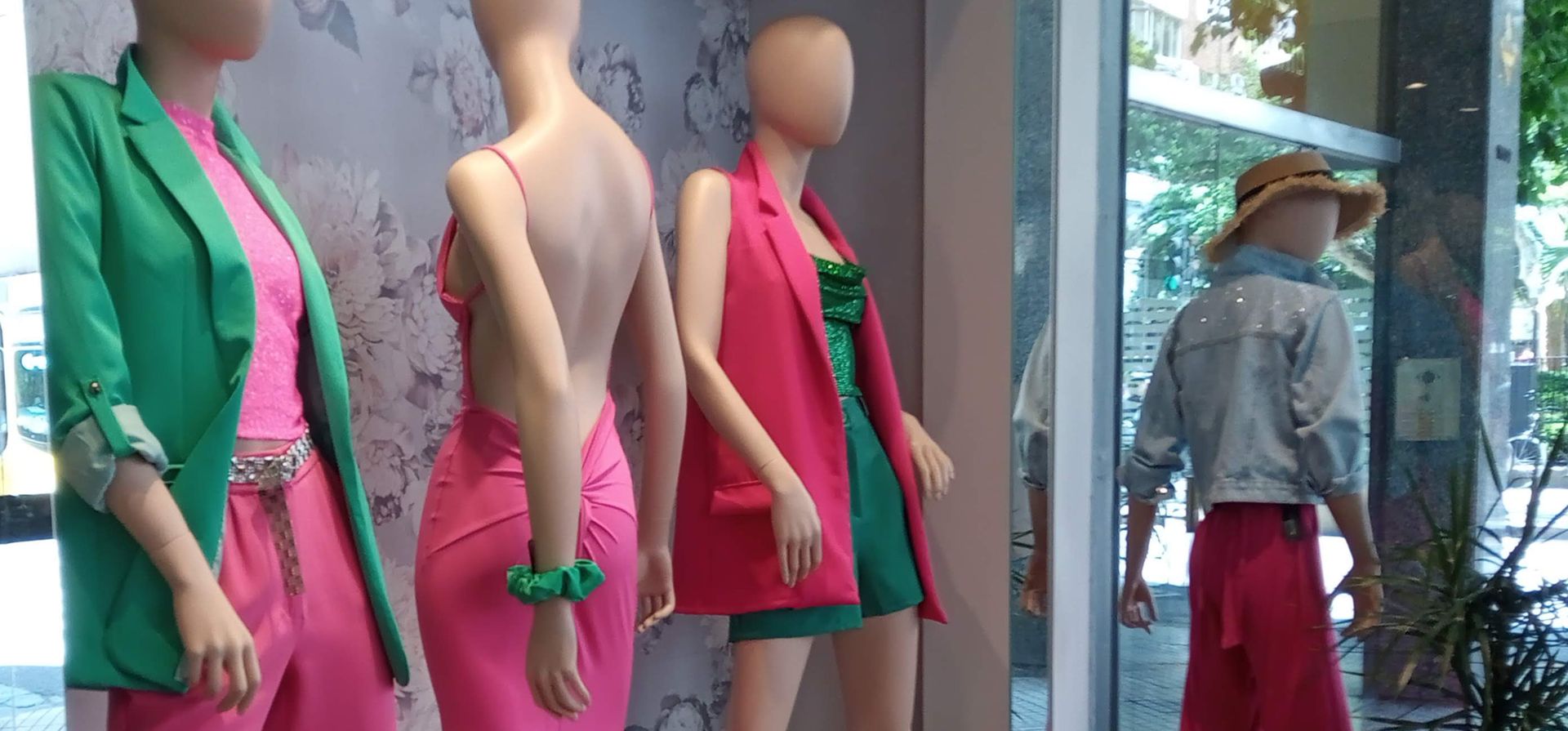 ¿Cuánto hay que gastar en ropa para ir a graduaciones o fiestas?