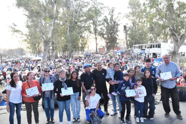 Ybarlucea celebró el Día de la Independencia manteniendo viva la tradición