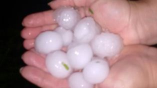 Una intensa tormenta con granizo azotó a Misiones