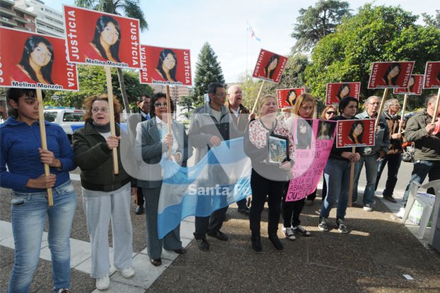 Familiares de Melina marcharon a Tribunales para pedir justicia