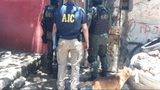 Dinamarca 555 bis, el 13 de diciembre de 2021 durante los allanamientos en los que fueron detenidas la mamá y una de las hermanas de Brandon Bay.