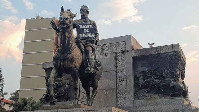 Se enluta la ciudad ante los reiterados hechos de inseguridad.&nbsp;