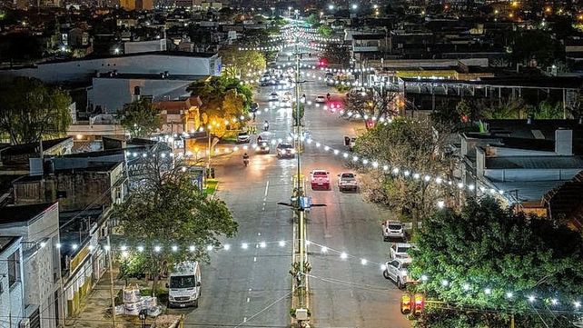 Nueva iluminación LED: Se han iluminado doce cuadras de la Avenida Facundo Zuviría