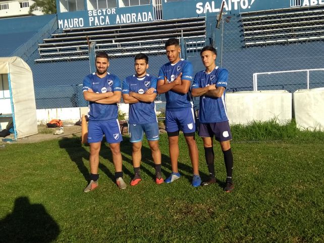Los sobrevivientes albos. Alexis Alvarado