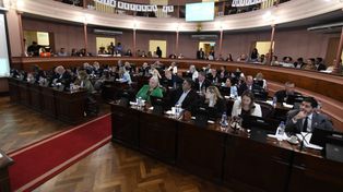 Con 22 votos afirmativos, el proyecto de reforma política y electoral pasará al Senado. Allí, el oficialismo deberá consensuar con el peronismo
