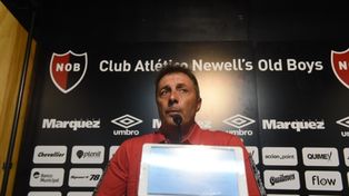 Postales de Frank. El DT ayer habló sobre el delantero, a quien ya dirigió en Talleres.&nbsp;