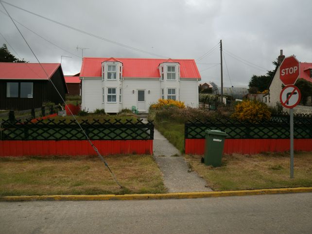 ¿Quiénes habitan hoy las Islas Malvinas? ¿Hay argentinos?