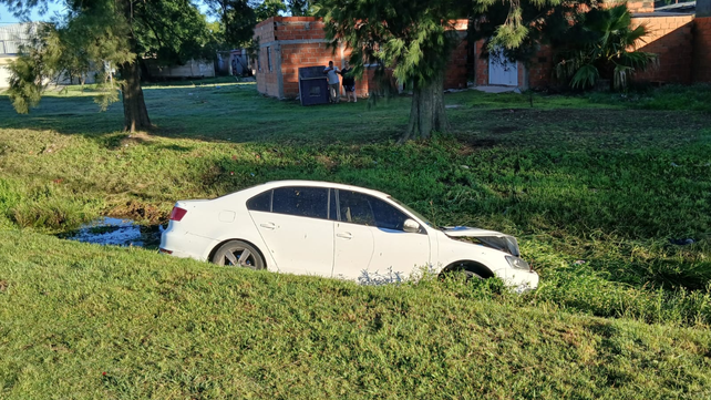 Desgracia con suerte. El siniestro vial sucedió en la zona suburbana de Puerto San Martín.