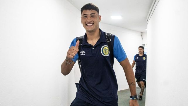 Todo optimismo. Alejo Veliz viene de convertir el segundo gol ante Huracán y se tiene fe