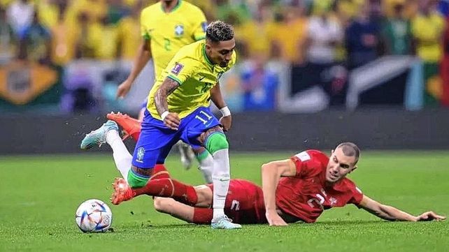 Brasil ante Serbia cerrando la primera fecha.