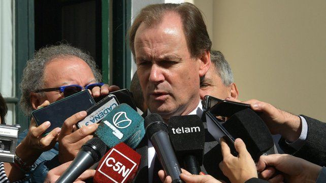 Bordet repudió dichos que le adjudican a Milei para conseguir apoyo de gobernadores a la Ley Ómnibus.