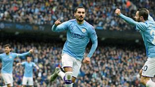 Manchester City goleó a Aston Villa y es escolta de Liverpool