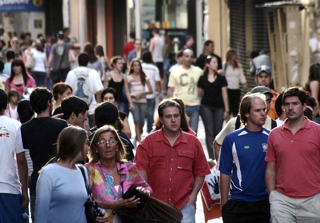 Desde el Ipec aseguraron que sigue la contracción en la actividad económica