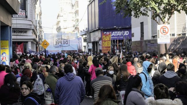 Militantes del Polo Obrero y Barrios de Pie marcharon a la puerta de la Ansés.
