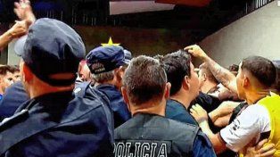 Escándalo en Tigre-Platense: piñas