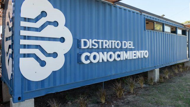 FabLab de Paraná: un espacio para diseñar y fabricar productos desde la óptica de la economía del conocimiento.