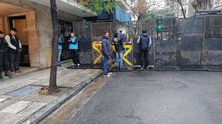 El gobierno porteño armó un vallado en la casa de Cristina Fernández