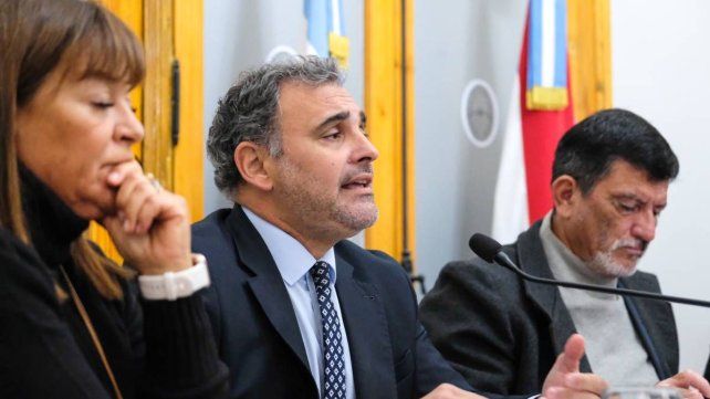 El juez Alejandro Cánepa (centro) fue uno de los expositores en el debate por la reforma previsional.
