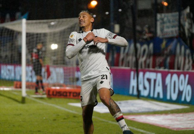 Luciano Herrera puede ofrecer una opción goleadora en la ofensiva de Newells.