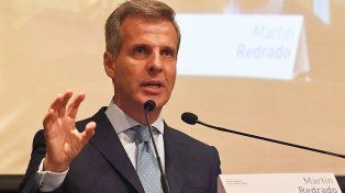 Martín Redrado sostuvo que “Argentina viene con dificultad para sumar reservas” y que el Gobierno “tiene que bajar impuestos” para favorecer el crecimiento.