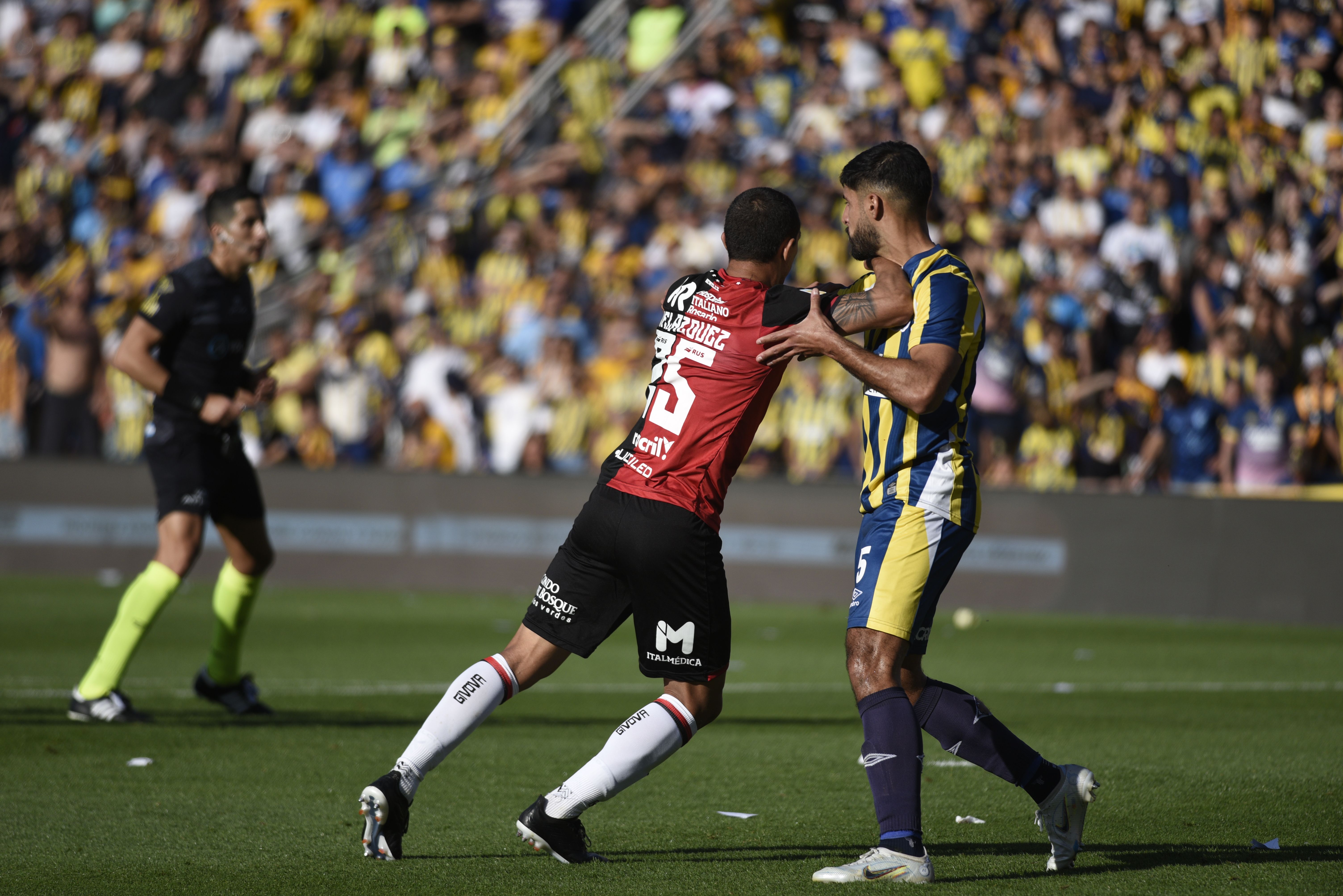 El último clásico rosarino que se jugó en Arroyito.