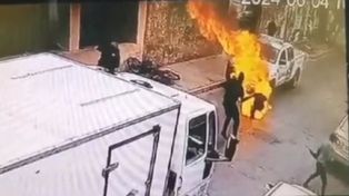 Un hombre se prendió fuego frente al Ministerio Público Fiscal en Pergamino: Me persigue la policía