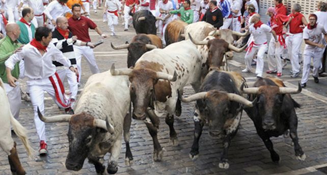 Dos heridos en el primer encierro de San Ferm&iacute;n