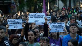 A plaza llena, familiares, amigos y organizaciones pidieron justicia por Sophia Civarelli
