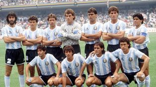 La muerte de Diego: sorpresa y tristeza en los campeones del mundo