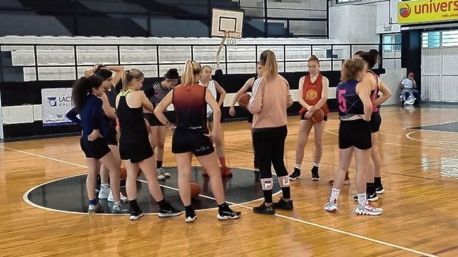 La Selección U18 de Santa Fe chocará ante Venado Tuerto en el inicio del Provincial Femenino que se jugará en Esperanza.