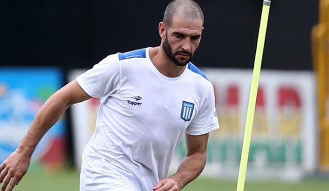 Licha López se retiró de la concentración y no juega el clásico ante Boca