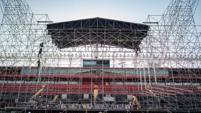 Se ultiman los detalles en la cancha de Colón para el recital de La Renga en Santa Fe