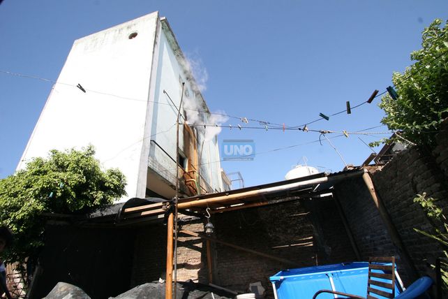 En 2008 la planta produciendo causaba olores nauseabundos que molestaban a los vecinos. Foto UNO.&nbsp;