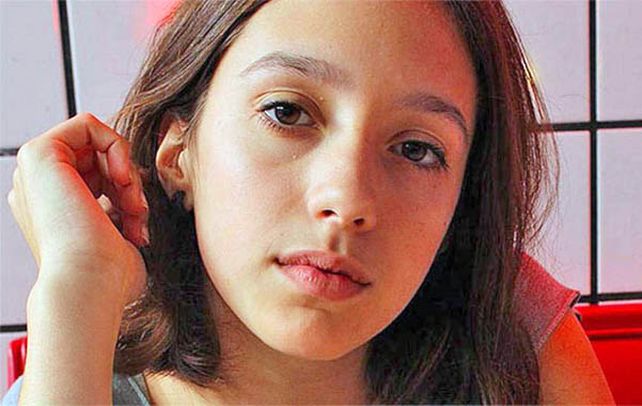 Lola Chomnalez.