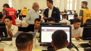 La Provincia realizó un ensayo del recuento provisorio de votos para las Paso