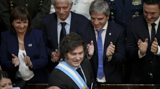 En un tramo de su discurso, el jefe del Estado no ahorró elogios para cada uno de los ministros que integran el gabinete nacional.