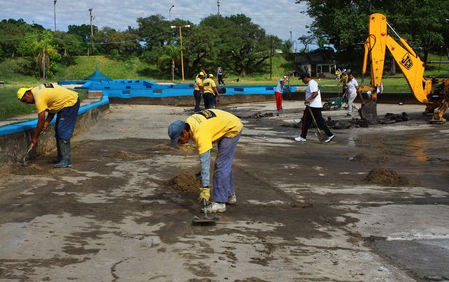 Acondicionan los piletones de los parques Sur y Juan de Garay