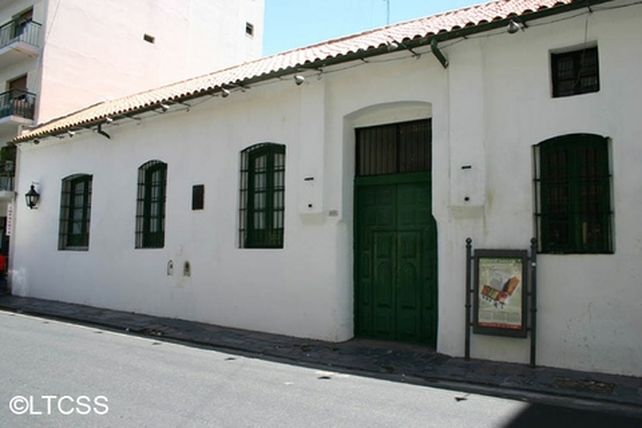 histórica. El frente de la casona.