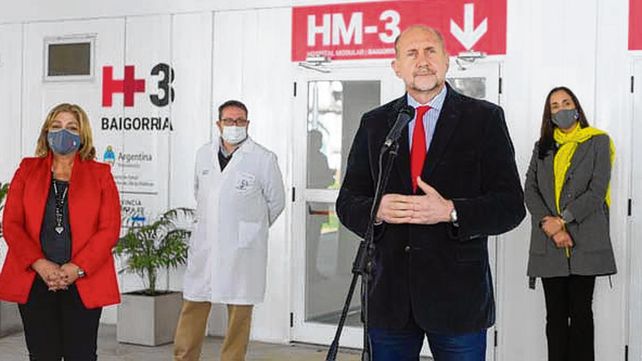 Corte de cintas. El gobernador Omar Perotti