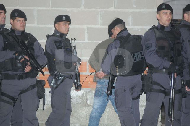 Más violencia e inseguridad: hirieron anoche de un balazo en el rostro a un policía en Alto Verde