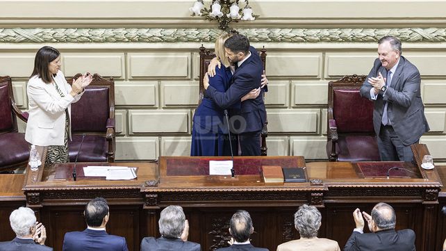 Las mejores fotos de la asunción de Maximiliano Pullaro como gobernador de Santa Fe