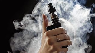 Cigarrillo electrónico: libera la nicotina más rápido que el común