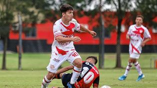 La Reserva de Unión le ganó a Newells por 2-1 en Rosario