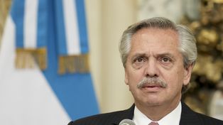 El primer mandatario lanzó cuestionamientos al jefe de los fiscales.