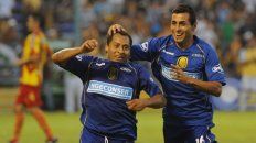 En 2013. Encina festeja su gol con el Pachi Carrizo. Ese fue el último partido entre ambos equipos. En 2013. Encina festeja su gol con el Pachi Carrizo. Ese fue el último partido entre ambos equipos.