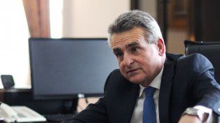 Rossi advierte que Milei viene a terminar con el derecho a la educación y salud pública y gratuita