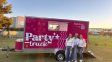 Crearon un truck para eventos infantiles que lleva diversión, maquillaje y spa