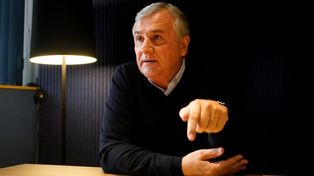 El gobernador de Jujuy, Gerardo Morales, protagonizó un áspero cruce en redes sociales con Alberto Fernández y Cristina Kirchner por la crisis en la provincia.&nbsp;