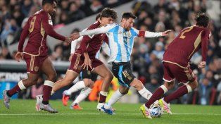 Lionel Messi ante Venezuela, su último partido por eliminatorias. El 10 puso en duda su presencia en el Mundial.